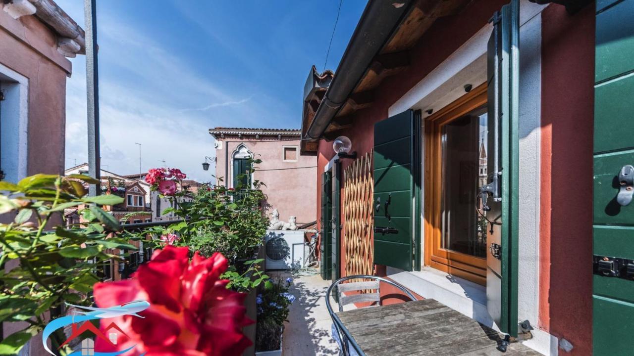 Au Nom De La Rose Apartman Velence Kültér fotó
